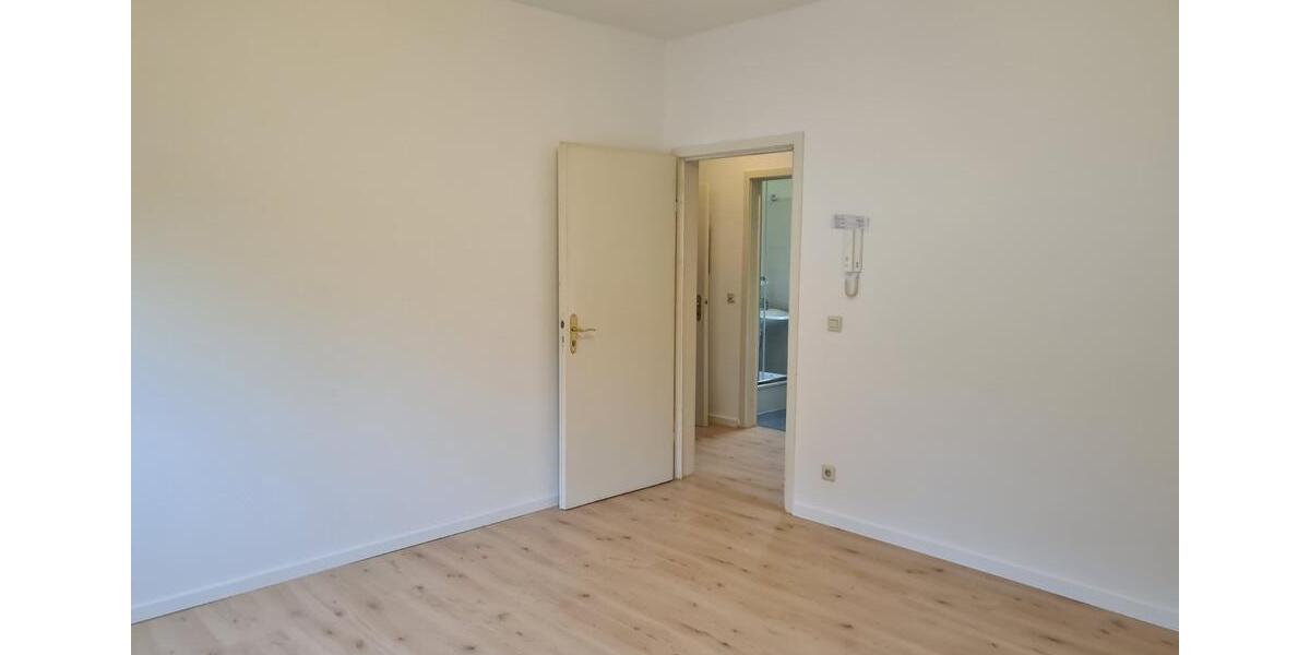 Etagenwohnung Bonn Lannesdorf - 4 Zimmer, 120 m&sup2;, 1.500&euro; | Angebot:25838679