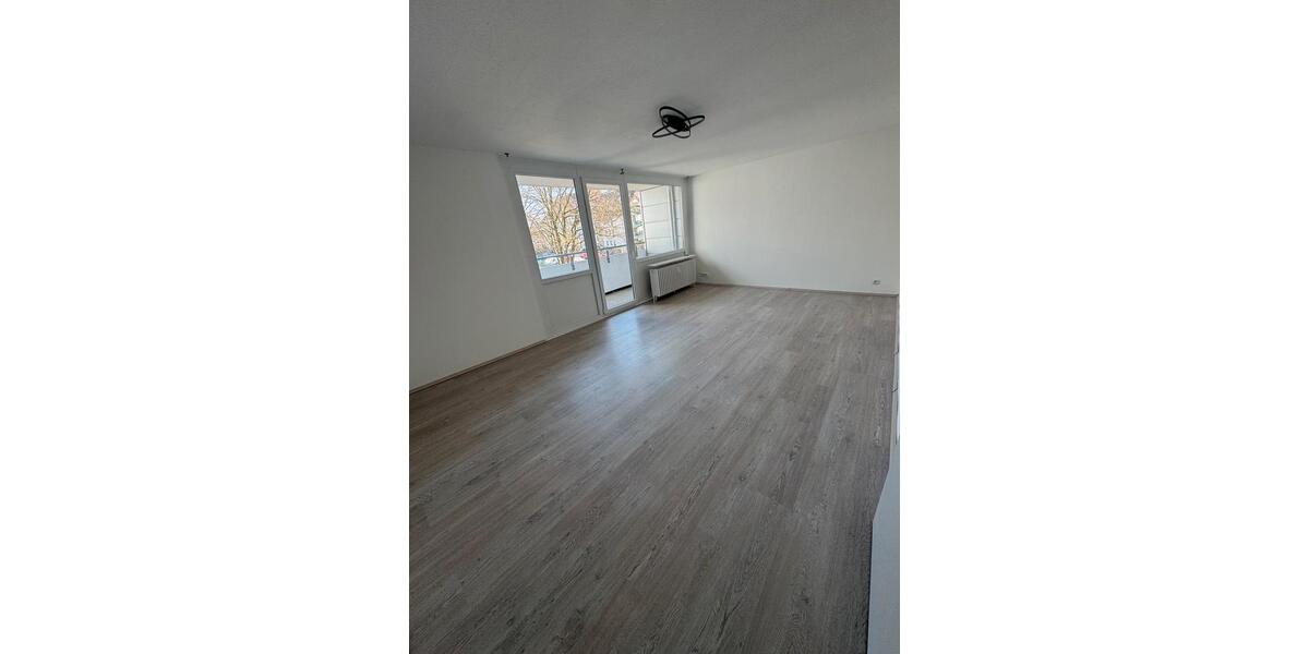 Erdgeschoßwohnung Bergisch Gladbach Frankenforst - 4 Zimmer, 104 m&sup2;, 1.600&euro; | Angebot:24616463
