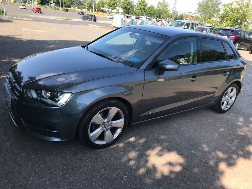 Audi A3 194.659 km 12.500 € Sankt Augustin 53757
