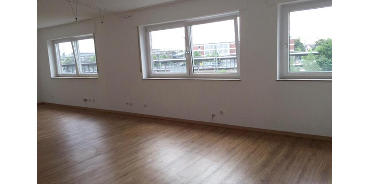 Etagenwohnung Siegburg - 3 Zimmer, 105 m&sup2;, 1.253&euro; | Angebot:26459014
