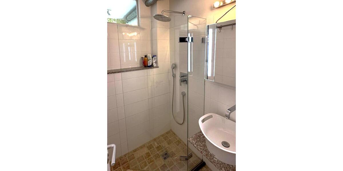 Villenviertel Neustadt-Nord 2 bis 3 Zimmer, ca. 117 m² Wohn- und Nutzfläche große Terrasse und Stellplatz - Terrassenwohnung Köln Innenstadt | Angebot:26664145