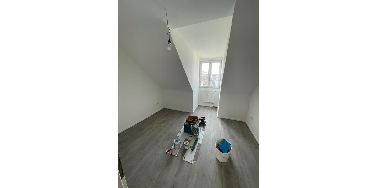 Dachgeschoßwohnung Bergisch Gladbach Paffrath - 2 Zimmer, 55 m&sup2;, 980&euro; | Angebot:25832684