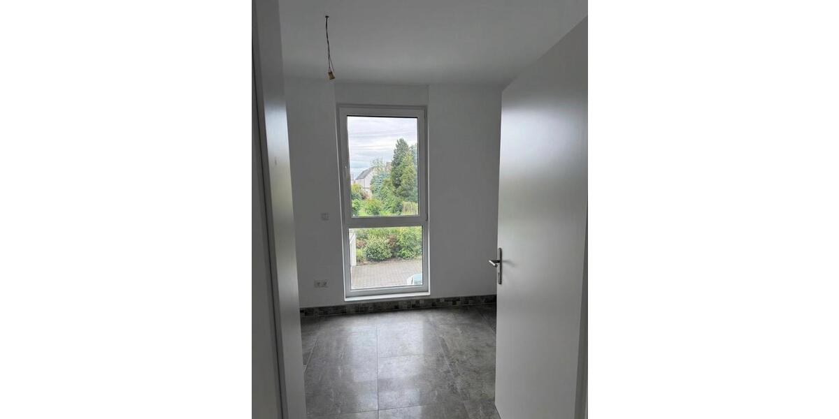 Erdgeschoßwohnung Köln Rodenkirchen - 4 Zimmer, 96 m&sup2;, 1.536&euro; | Angebot:26478523