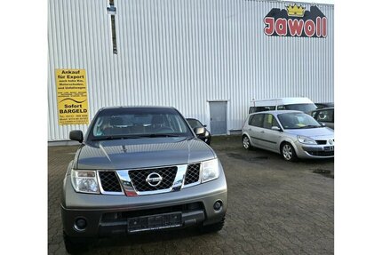 Nissan Pathfinder DCI 4X4 AHK KLIMAAUTOMATIK
