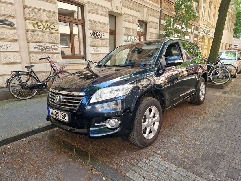 RAV 4