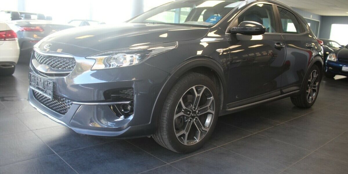 Kia XCeed 1.6 CRDi Eco-Dynamics 48V Mild Hybrid Platin 71.010 km 16.980 &euro; Euskirchen 53881