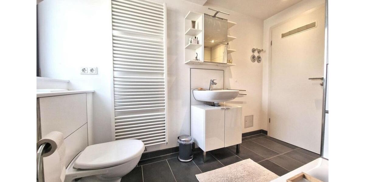 Dachgeschoßwohnung Köln Lindenthal - 4 Zimmer, 140 m&sup2;, 750.000&euro; | Angebot:24353634