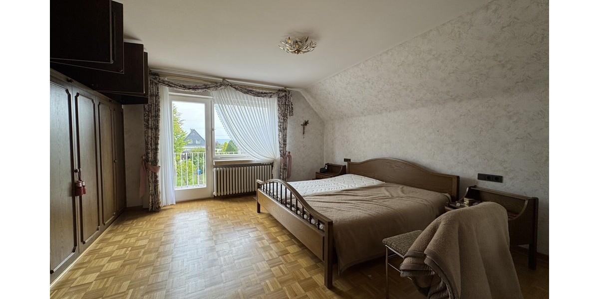 Freistehendes Einfamilienhaus mit großem Grundstück in Ließem - Einfamilienhaus Wachtberg / Ließem Ließem | Angebot:24713302