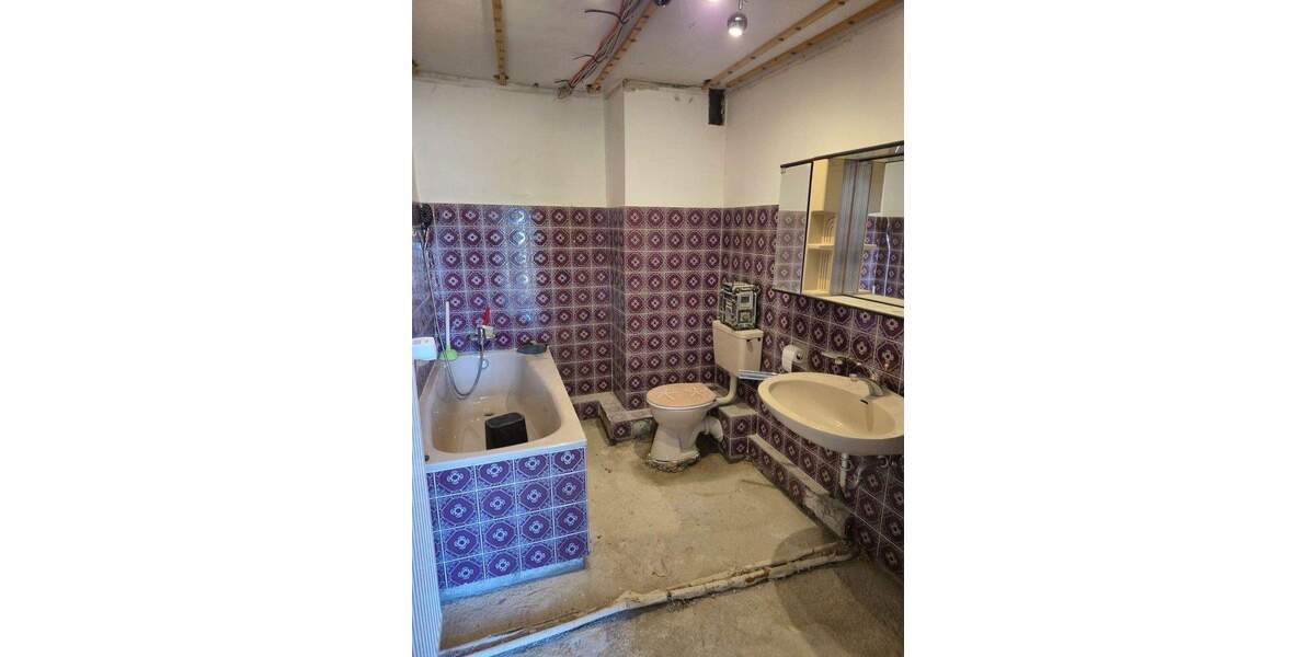 Reihenendhaus Weilerswist Metternich - 7 Zimmer, 203 m&sup2;, 420.000&euro; | Angebot:24671920