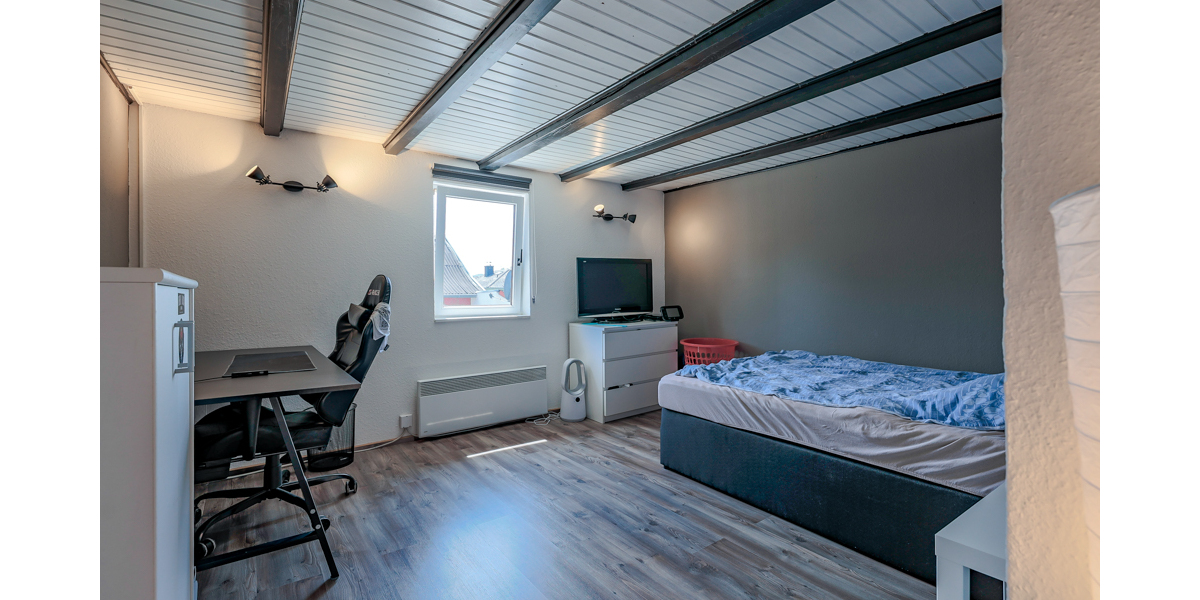 Charme, Geschichte und vielseitige Nutzungsmöglichkeiten – eine besondere Hofanlage - Einfamilienhaus Königswinter Berghausen | Angebot:27211098