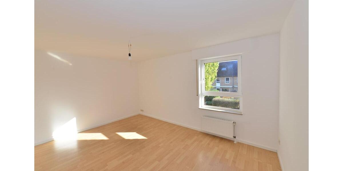 Reihenhaus Hennef (Sieg) - 5 Zimmer, 124 m&sup2;, 1.650&euro; | Angebot:24698246