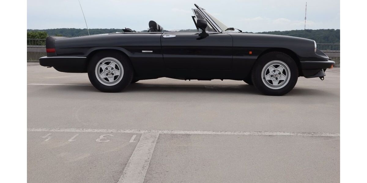 Alfa Romeo Spider 82.388 km 13.900 &euro; Königswinter bei Bonn 53639