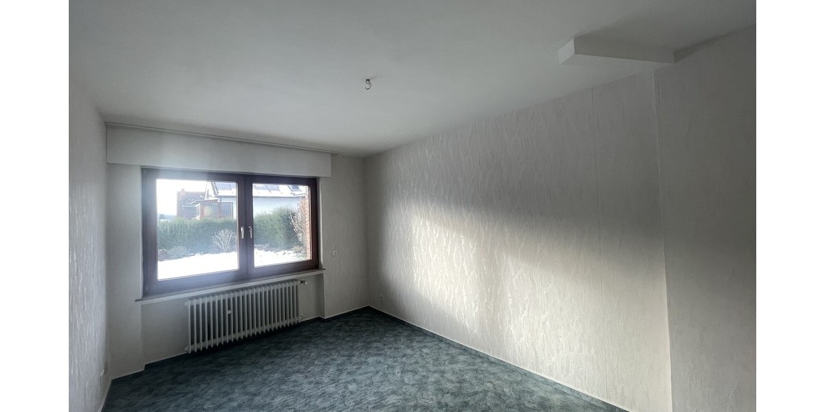 Freistehendes Einfamilienhaus in ruhiger Wohnlage mit Garten und Doppelgarage - Einfamilienhaus Königswinter Thomasberg | Angebot:25711630