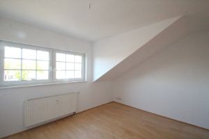 Im Herzen von Pützchen - Große 3-Zimmer-Wohnung mit Sonnenbalkon - 3- Bonn Gielgen | Angebot:26470350