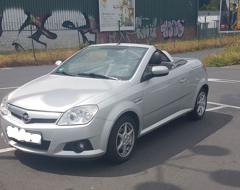 Opel Tigra 236.000 km 1.800 € Hennef 53773