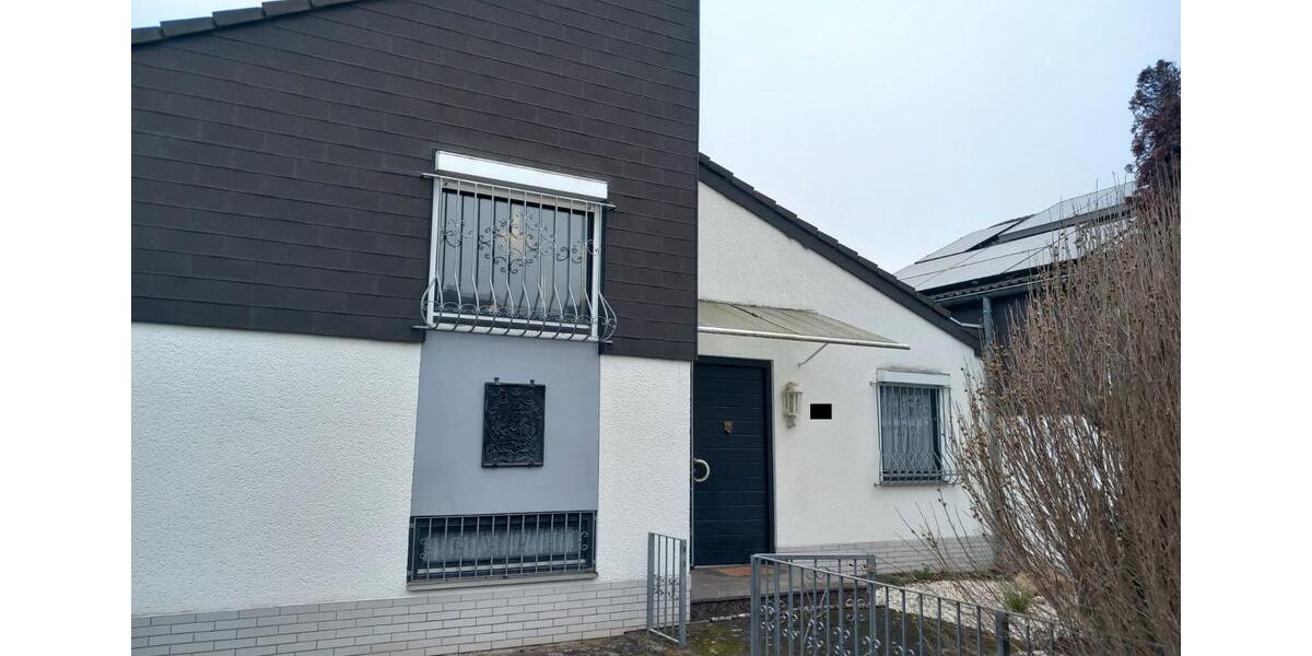 Reihenhaus Bonn Tannenbusch - 3 Zimmer, 110 m&sup2;, 395.000&euro; | Angebot:27194382