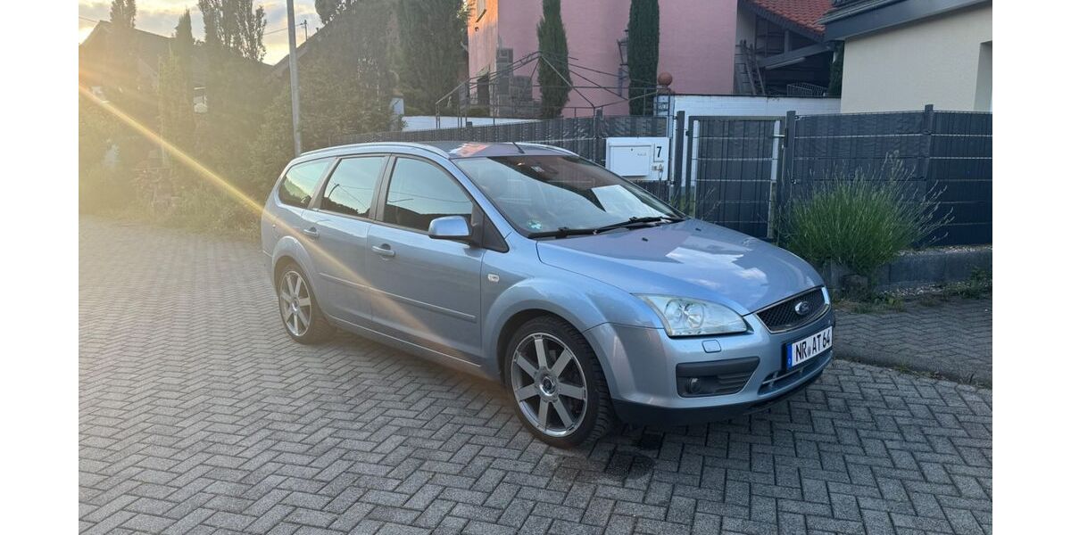 Ford Focus 149.900 km 3.500 &euro; Niederkassel 53859