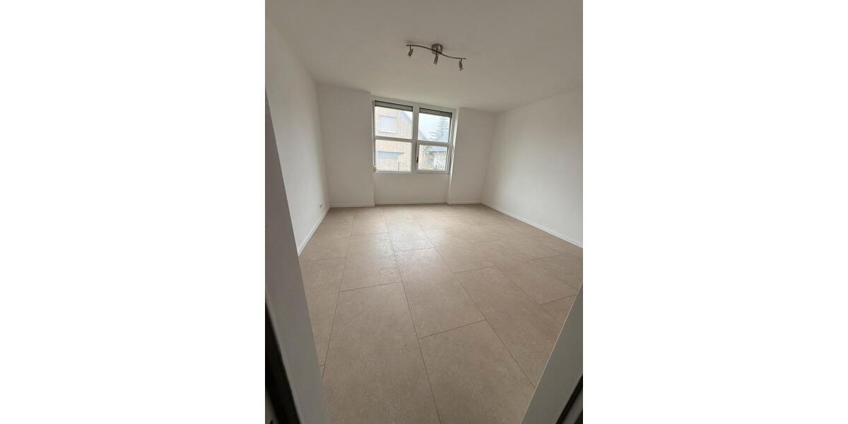 Erdgeschoßwohnung Sankt Augustin - 2 Zimmer, 80 m&sup2;, 1.290&euro; | Angebot:24837998