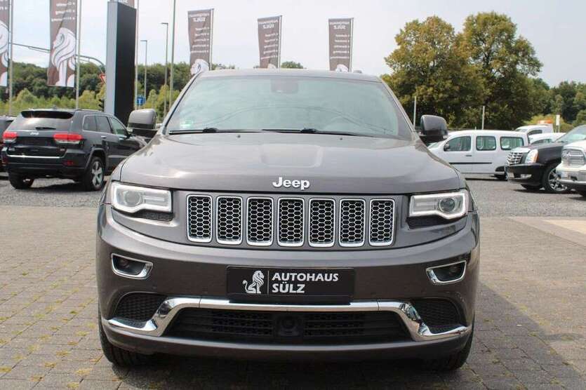 Jeep Grand Cherokee 182.980 km 15.999 € Lohmar 53797