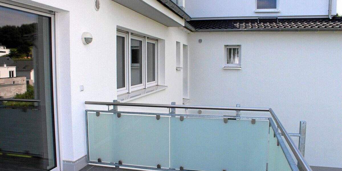 Etagenwohnung Königswinter Thomasberg - 3 Zimmer, 94 m&sup2;, 1.240&euro; | Angebot:24376522