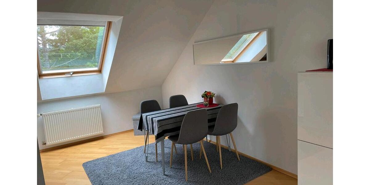 Dachgeschoßwohnung Bonn Lannesdorf - 1 Zimmer, 55 m&sup2;, 890&euro; | Angebot:24246541