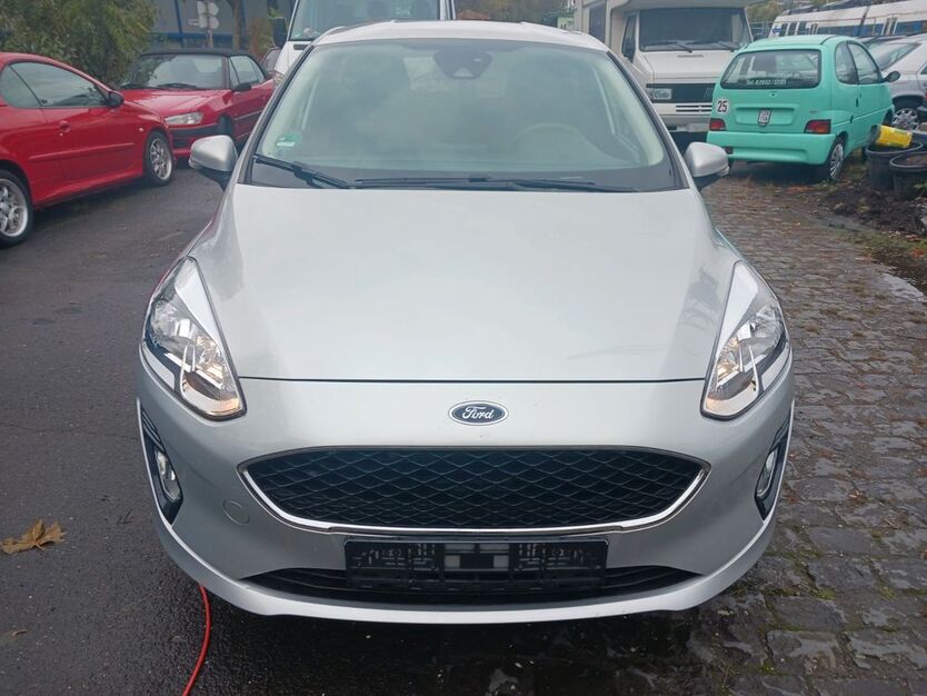 Ford Fiesta 11.000 km 10.950 € Bonn 53177