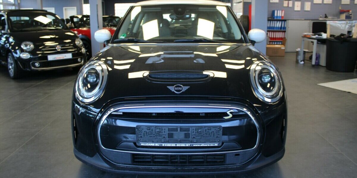 Mini Cooper SE Classic Trim 39.998 km 16.480 &euro; Euskirchen 53881