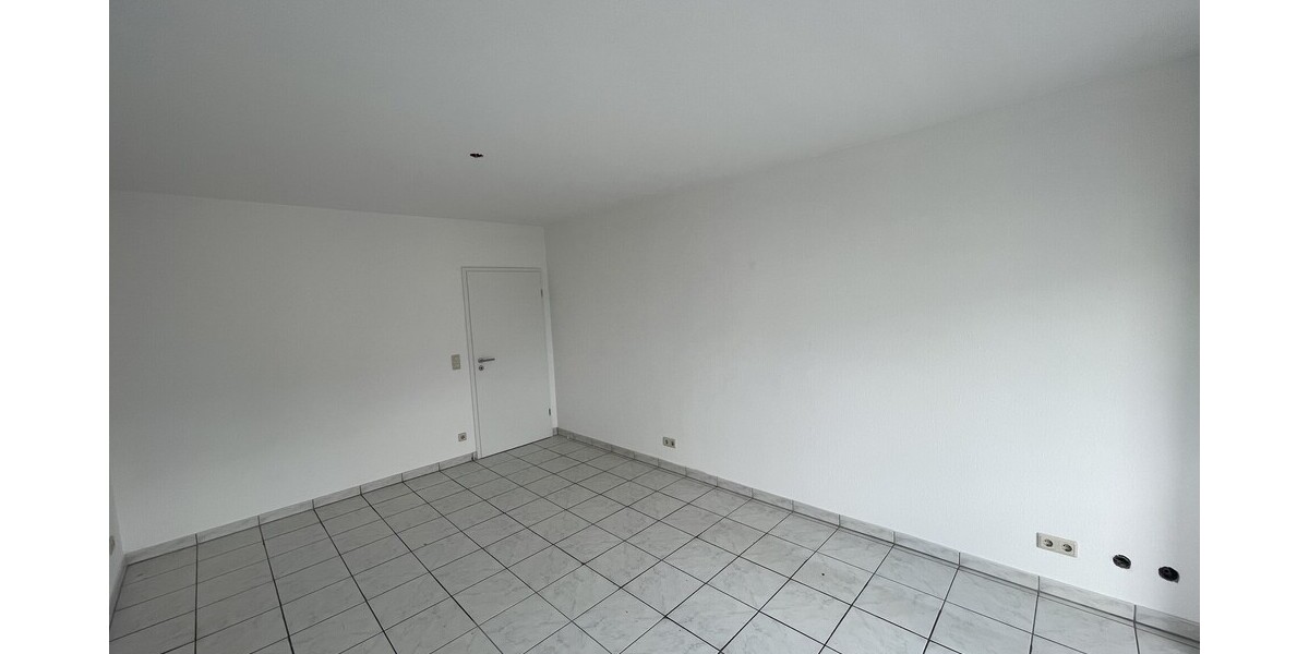 Helle Gewerbeeinheit mit 2 Kfz-Stellplätzen - Gewerbeobjekt Bad Honnef Aegidienberg | Angebot:27103896