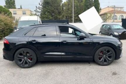 Audi Q8 175.000 km 48.000 € köln 51067