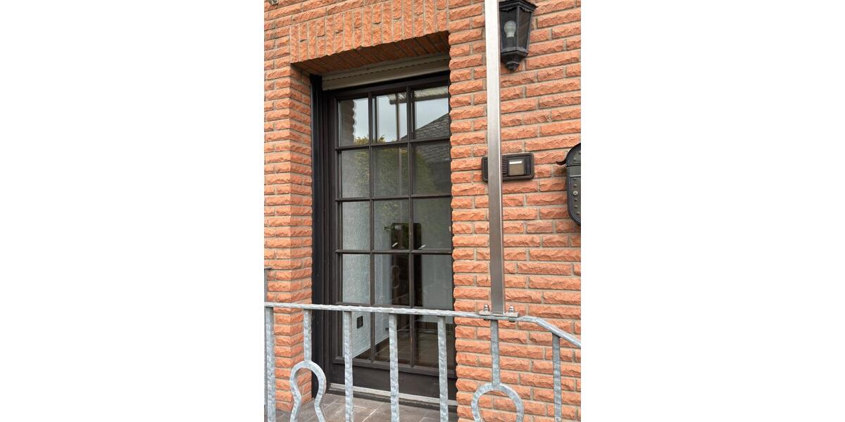 Dachgeschoßwohnung Sinzig - 2.5 Zimmer, 105 m&sup2;, 720&euro; | Angebot:25724562