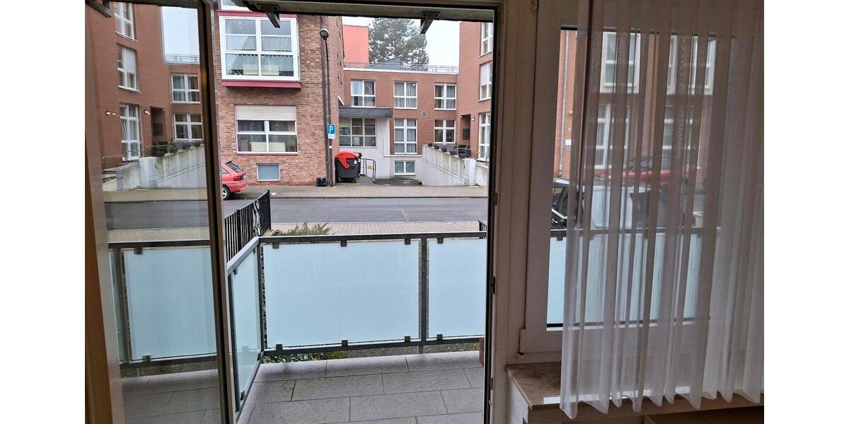 Erdgeschoßwohnung Hürth - 3 Zimmer, 98 m&sup2;, 1.350&euro; | Angebot:26465560