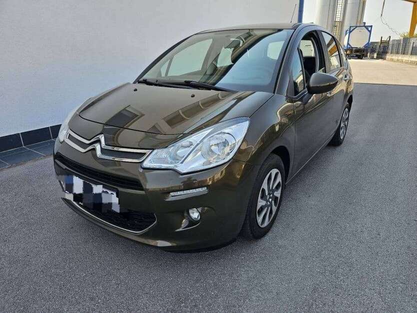 Citroen C3 134.090 km 4.000 € Köln 50668