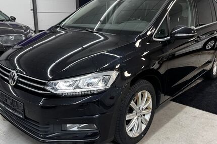 VW Touran 195.000 km 12.480 &euro; Much 53804