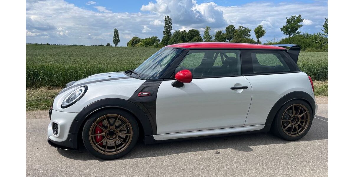 Mini John Cooper Works 99.000 km 27.900 &euro; Berg 53505