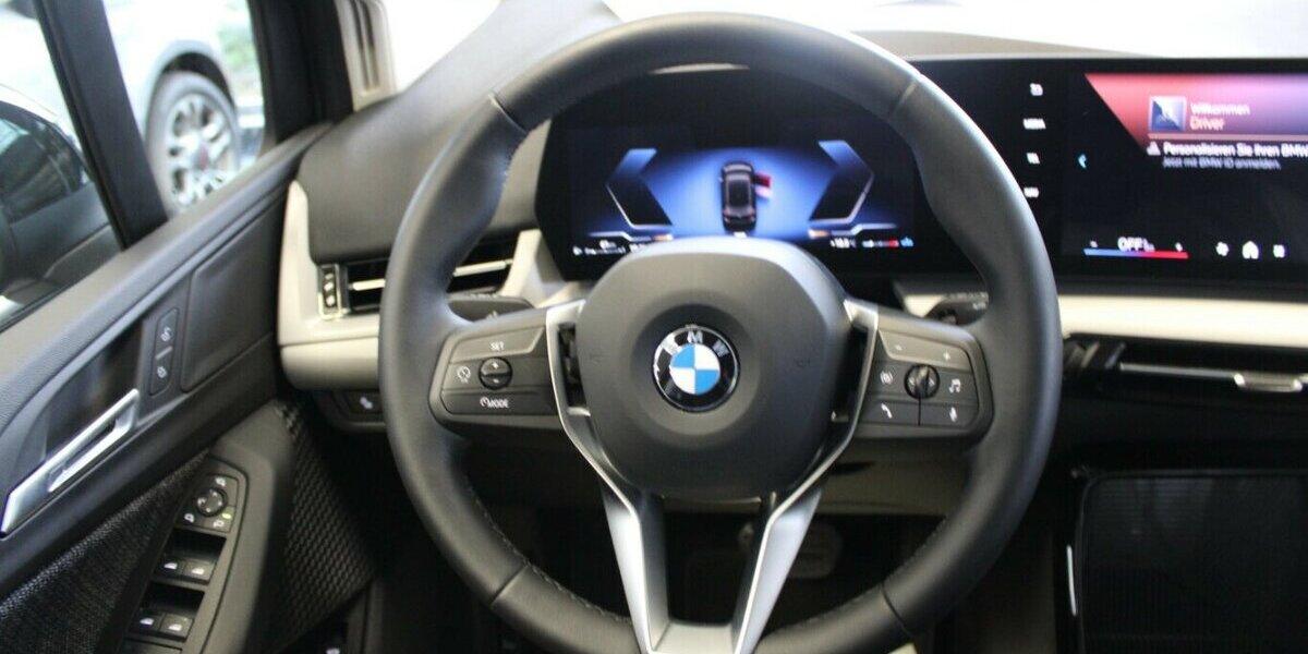 BMW 216 Active Tourer Aut, 10.776 km 25.980 &euro; Euskirchen 53881