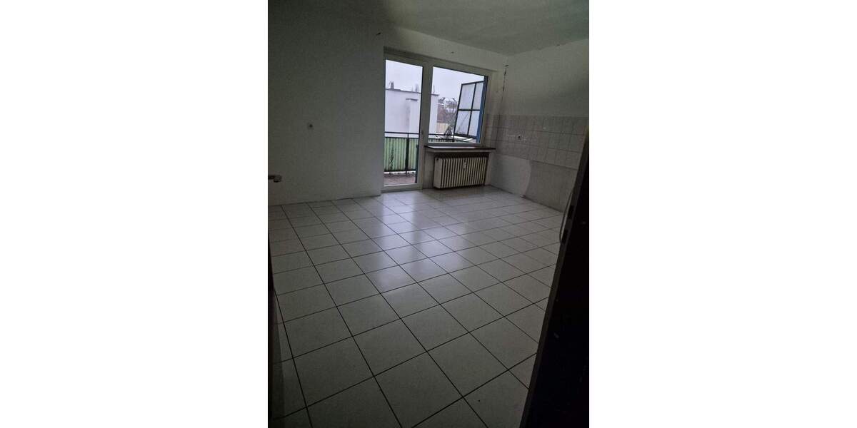 Etagenwohnung Köln Kalk - 5 Zimmer, 160 m&sup2;, 1.600&euro; | Angebot:25799015