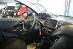 Peugeot 208 PureTech 82 Style - Panorama - 88.339 km 7.980 &euro; Euskirchen 53881