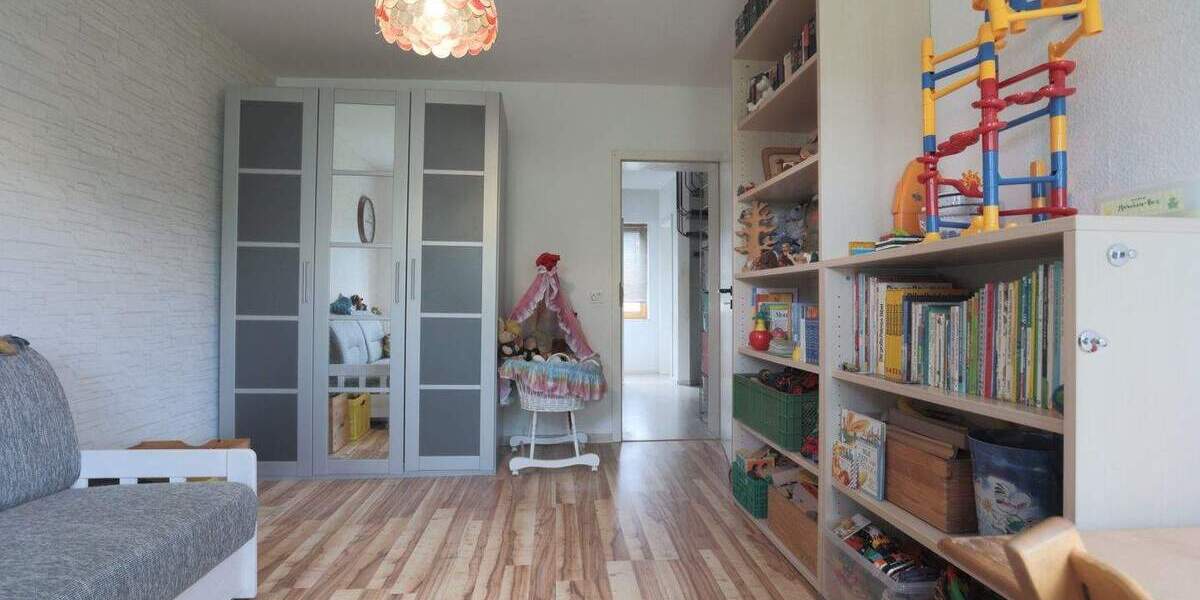 Einfamilienhaus Bonn Duisdorf - 7 Zimmer, 164 m&sup2;, 628.000&euro; | Angebot:23461963