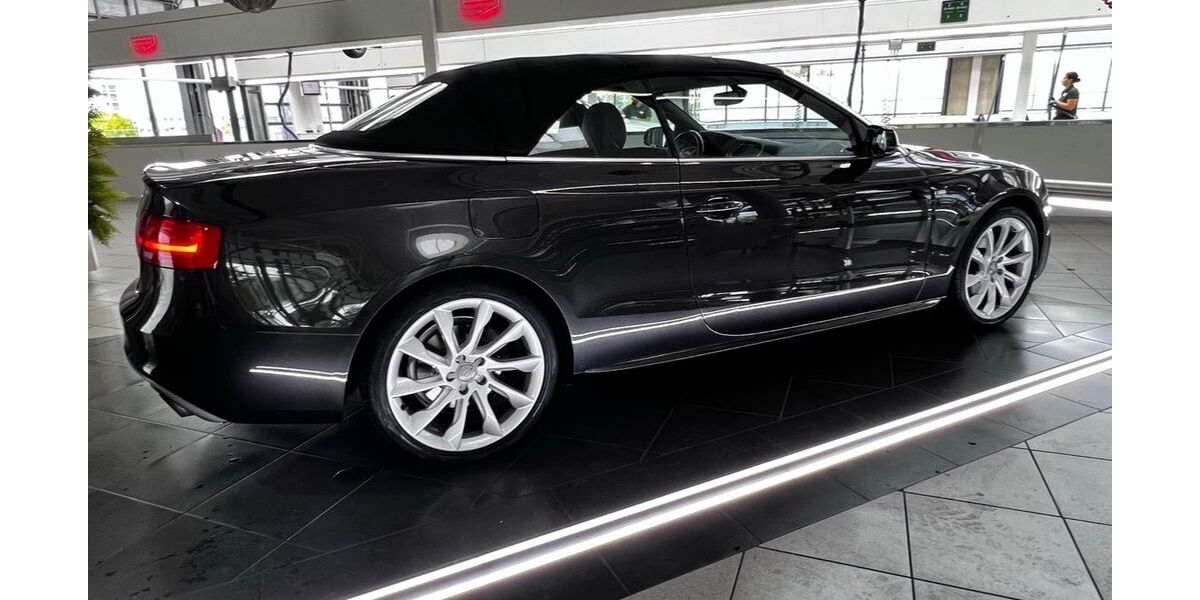 Audi A5 129.000 km 16.200 &euro; Troisdorf 53844