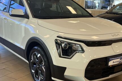 Kia Niro 25.880 km 26.000 € Hennef 53773