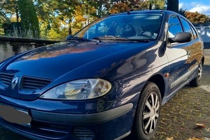 Renault Megane 102.000 km 1.000 € Bonn 53125