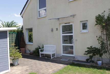 Haus Erftstadt Gymnich - 4 Zimmer, 126 m&sup2;, 1.750&euro; | Angebot:24802327