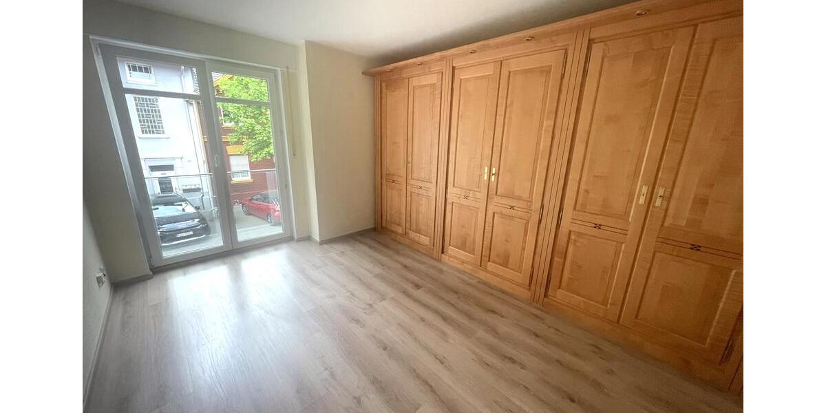 Etagenwohnung Siegburg - 3 Zimmer, 98 m&sup2;, 1.300&euro; | Angebot:26477678