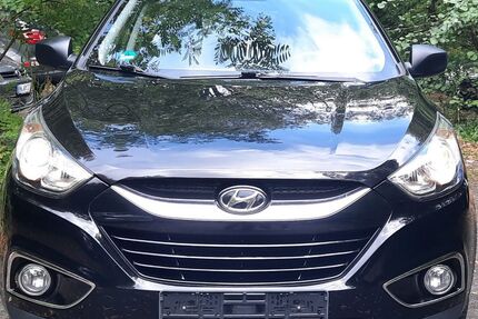 Hyundai ix35 185.000 km 5.799 &euro; Bonn 53179