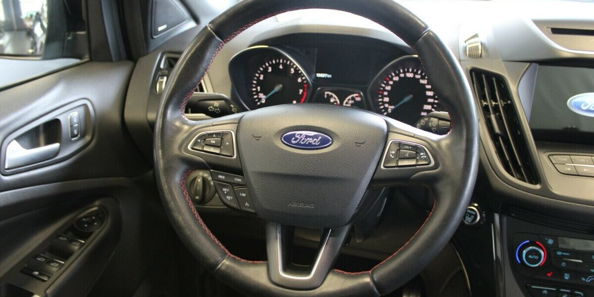 Ford Kuga 1.5 EcoBoost 2x4 ST-Line 104.377 km 12.980 &euro; Euskirchen 53881