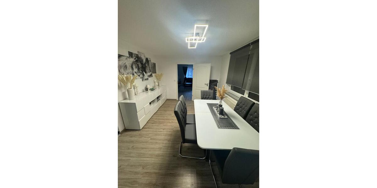 Etagenwohnung Euskirchen - 3.5 Zimmer, 95 m&sup2;, 1.090&euro; | Angebot:25853027