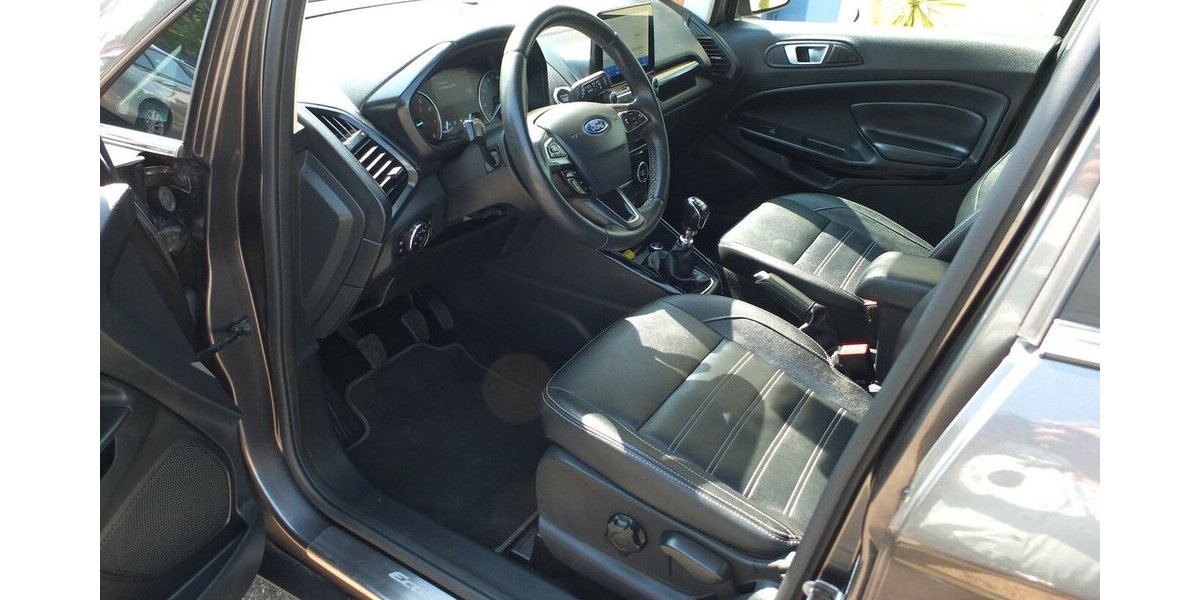 Ford EcoSport TITANIUM LEDER NAVI XENON Zahnriemen neu 125.000 km 11.904 &euro; Köln 50858