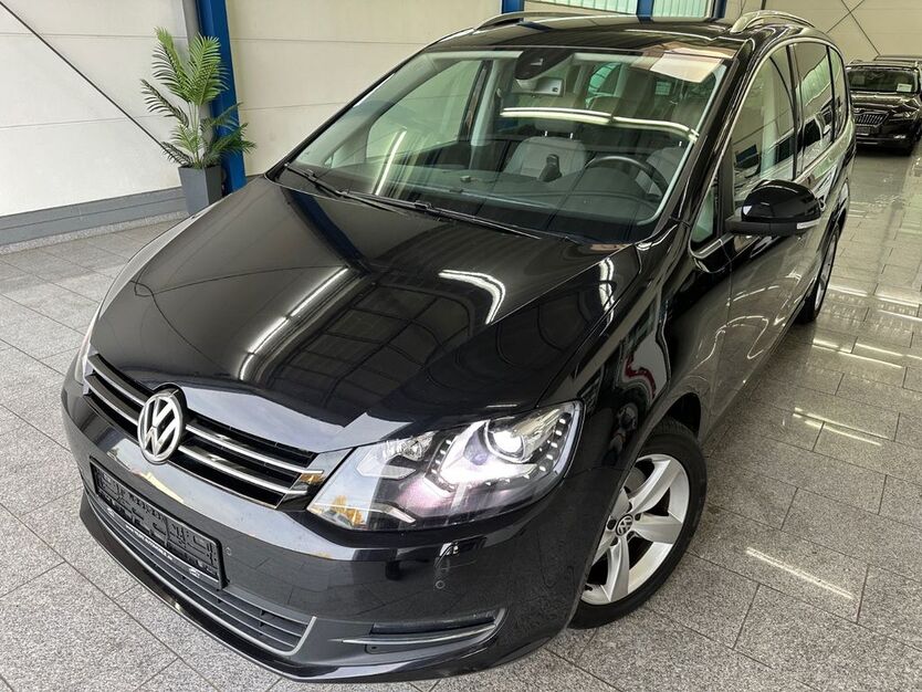 VW Sharan 171.743 km 14.888 € Köln 50829