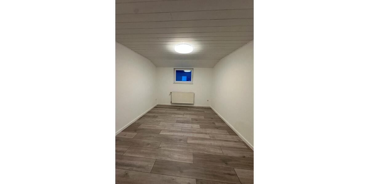 Dachgeschoßwohnung Siegburg - 3 Zimmer, 67 m&sup2;, 1.045&euro; | Angebot:25867909