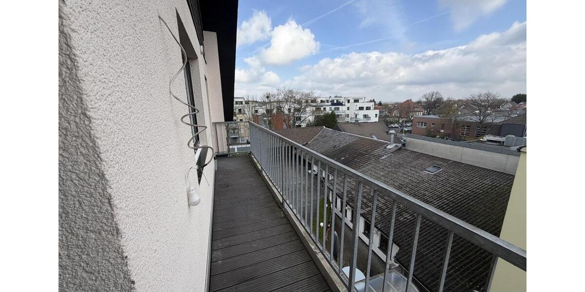 Dachgeschoßwohnung Sankt Augustin - 2 Zimmer, 102 m&sup2;, 1.250&euro; | Angebot:26072587